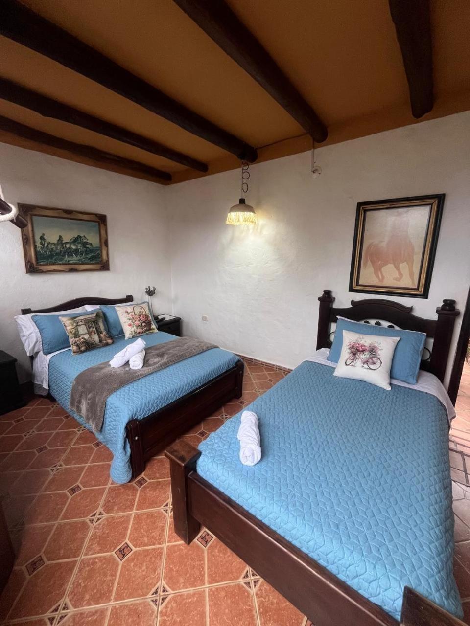 Hotel Aqui Estoy Bien à Barichara Extérieur photo